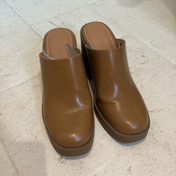 Universal Thread Shoes - Universal Thread Block Heel Mule - size 8